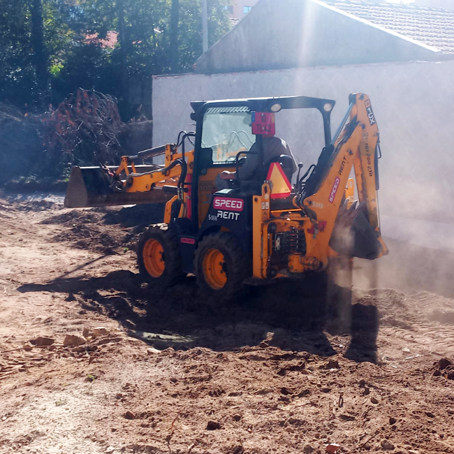 jcb-1cx-2